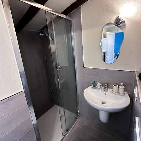 別荘 Renovated House 400 Meters From The Sea With Parking *
